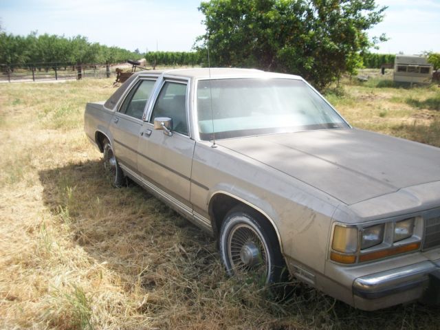 Ford Crown Victoria 5.0 Liter Engine and ALD4 Transmission 1989 Ford Crown Victoria 4Dr. Family Car