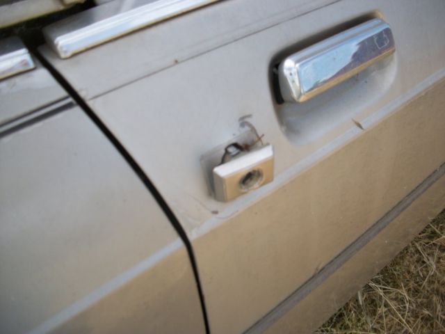 1989 Ford Crown Victoria 4Dr. Family Car - photo 8
