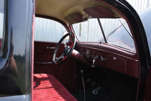 1935 Ford Delux - photo 2