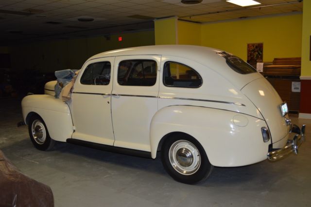 1941 Ford Super Deluxe - photo 2