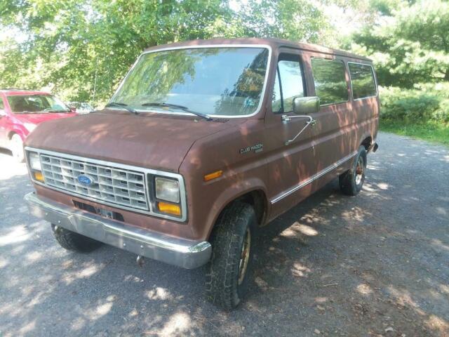 1989 Ford E-Series Van - photo 2