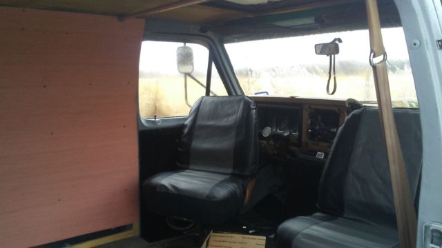 1983 Ford E-Series Van - photo 6