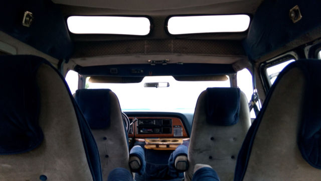 1985 Ford E-Series Van - photo 11