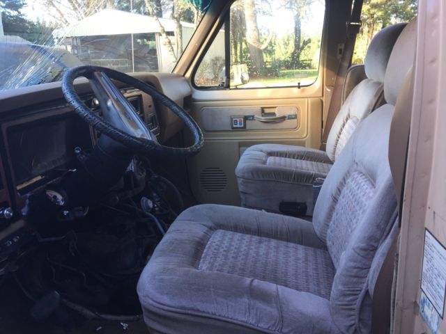 1986 Ford E-Series Van - photo 4