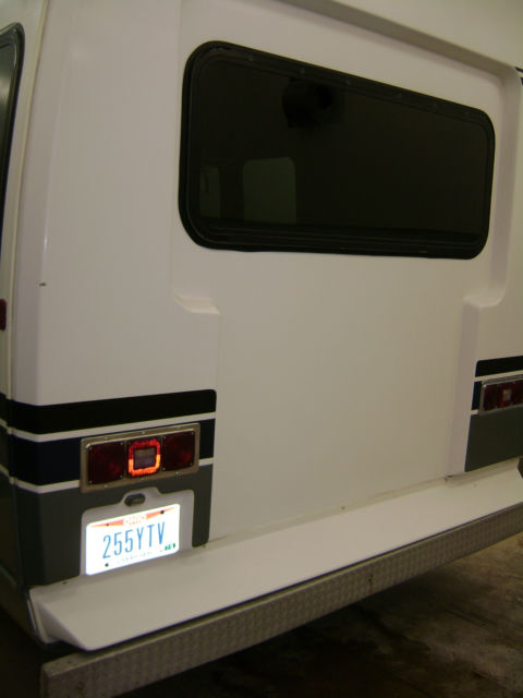 1992 Ford E-Series Van - photo 3