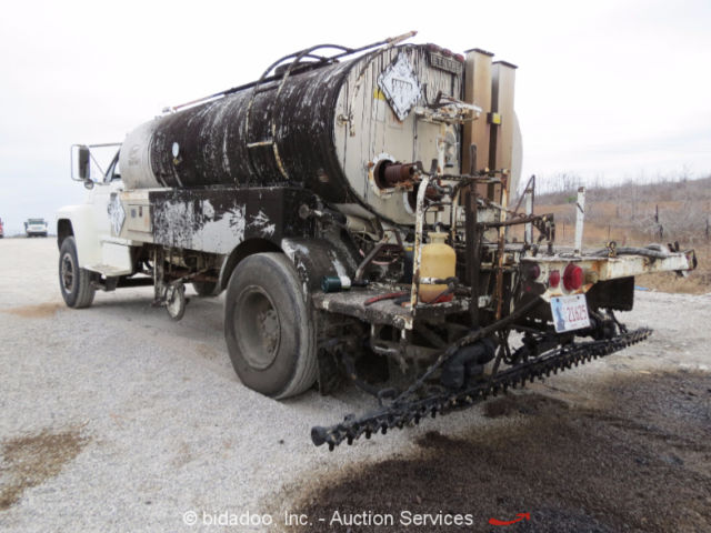 1985 Ford F800 - photo 3