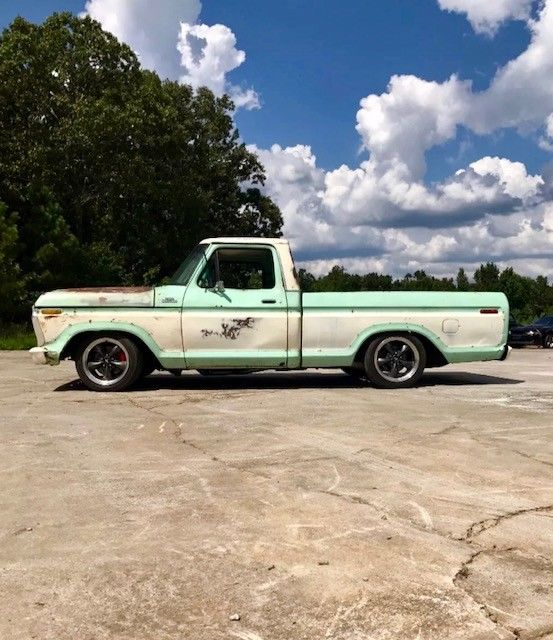 1977 Ford F-100 - photo 2