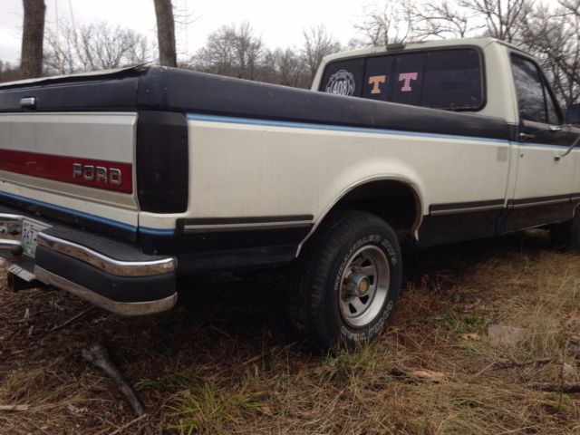 1990 Ford F-150 Lariat XLT - photo 3
