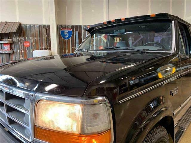 1994 Ford F-150 XLT 2dr 4WD Extended Cab LB - photo 3