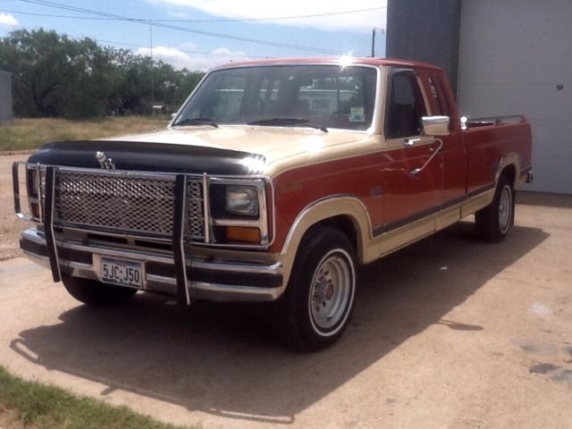 Ford F-150 Pickupt. NO RUST EVER ! Dry West Texas truck. 1983 Ford F-150 Super Cab