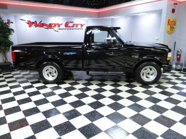 1993 Ford F-150 Styleside Lightning 117" WB - photo 2