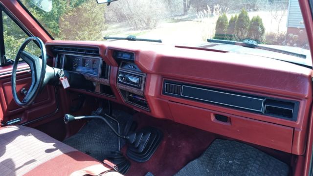 1985 Ford F-250 XL - photo 10