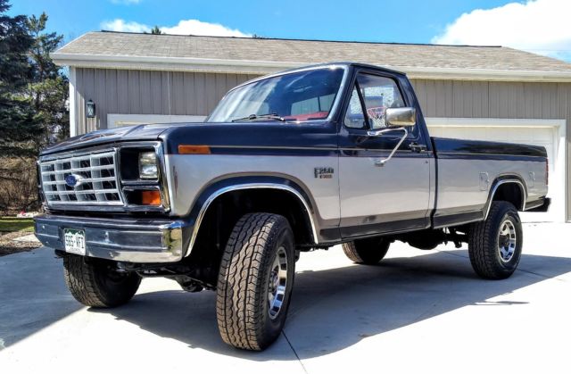 1985 Ford F-250 XL - photo 3