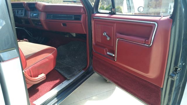 1985 Ford F-250 XL - photo 6