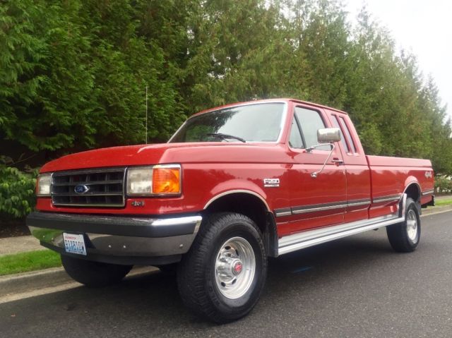 1991 Ford F-250 SUPER CLEAN ALL ORIGINAL LOW MILE 4WD 3/4 TON TRUCK - photo 4