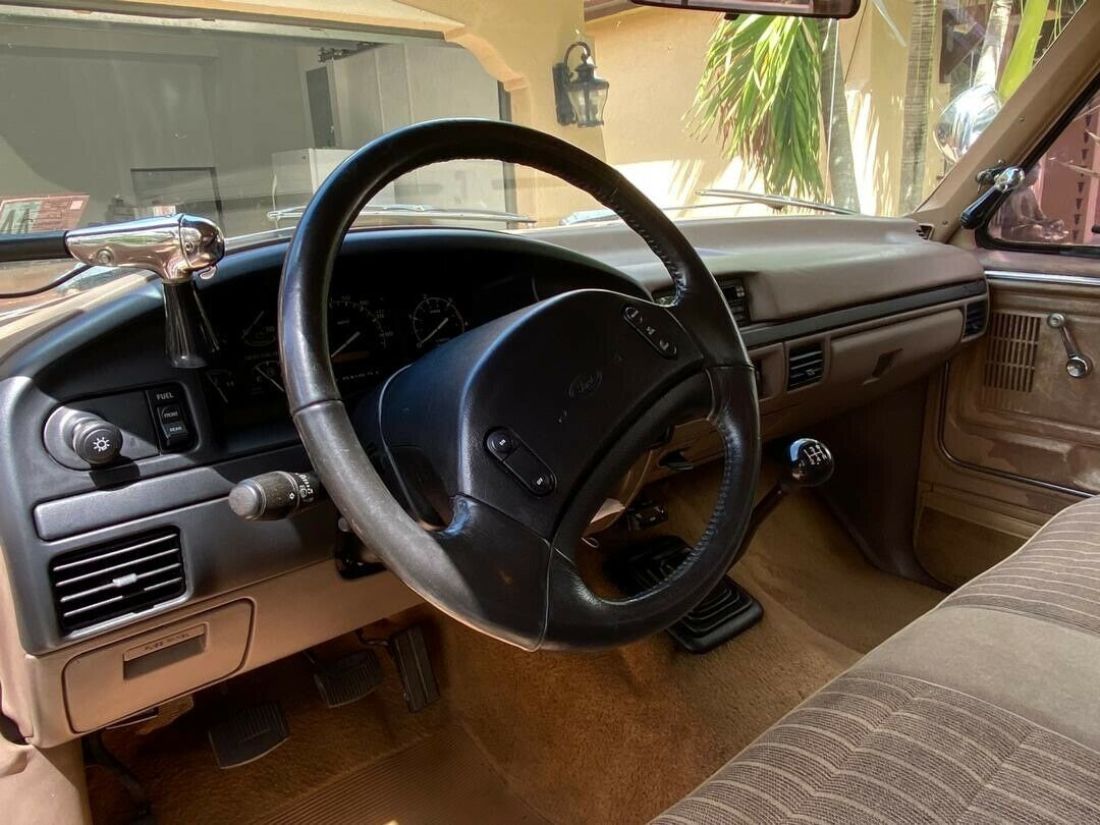 1985 Ford F-350 - photo 5