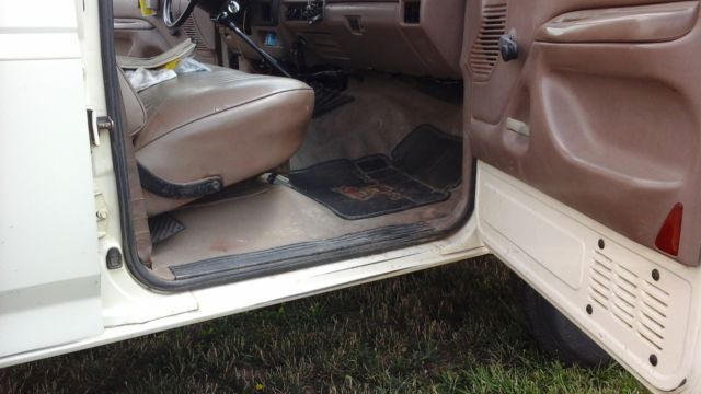 1994 Ford F-350 - photo 8
