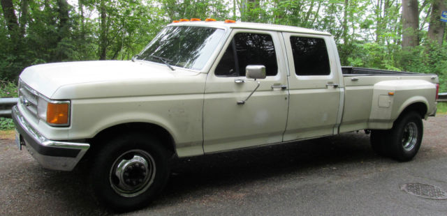 Ford F-350 Diesel 7.3L Crew Cab full 4 door Dually Pickup Truck XLT Lariat F350 1988 Ford F-350