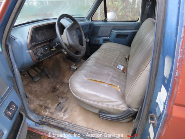 1989 Ford F-450 - photo 11