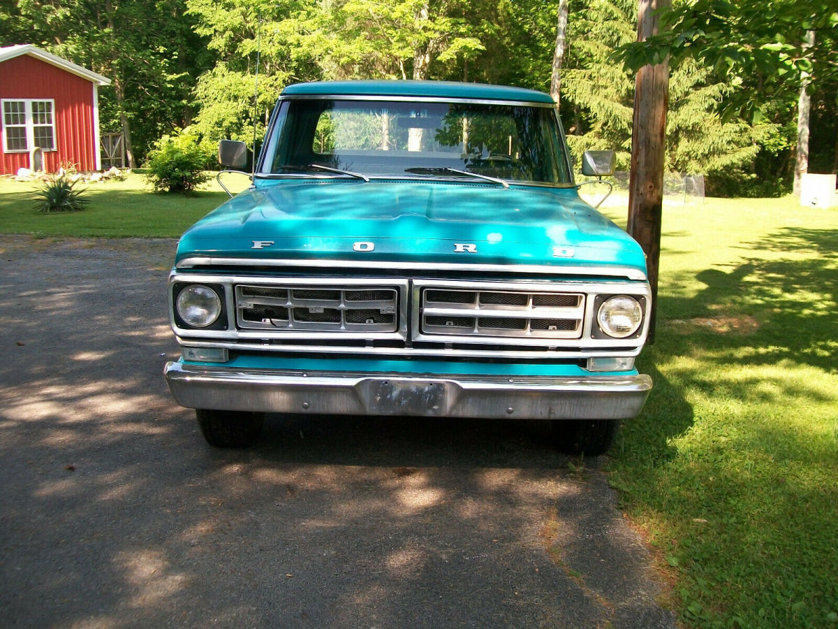 FORD F100 300 STRAIGHT 6 CYL. MOTOR WITH 3 SPEED TRANSMISSION SHIFTER ON FLOOR 1971 Ford F-100 CHROME