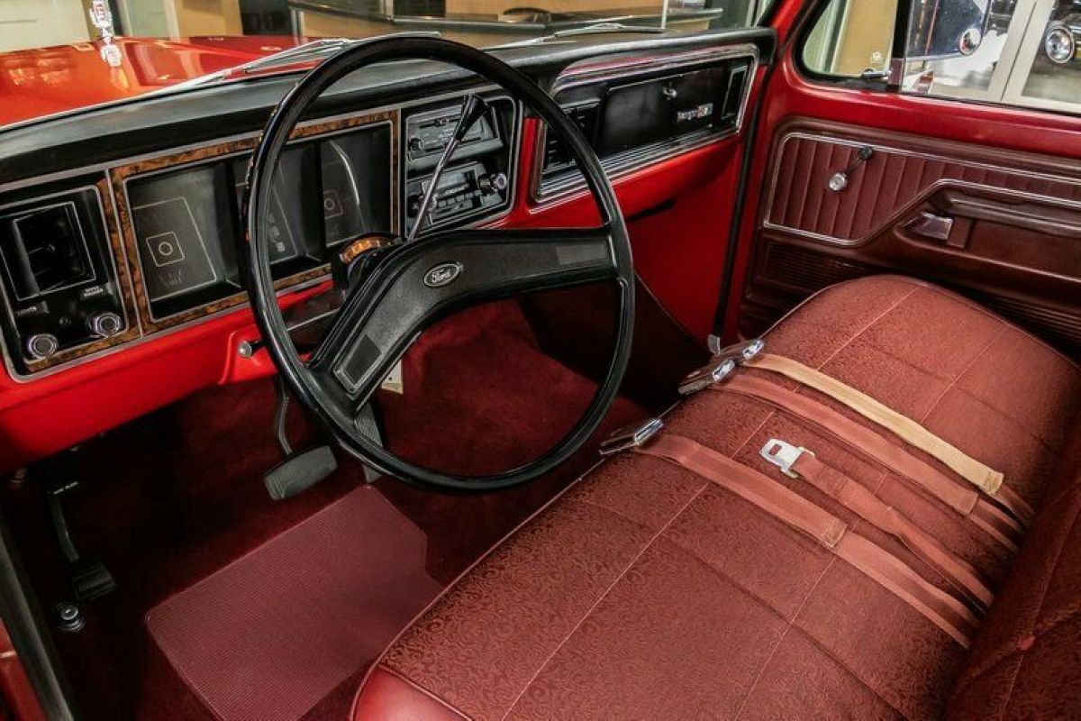 1974 Ford F100 Ranger XLT Pickup - photo 2