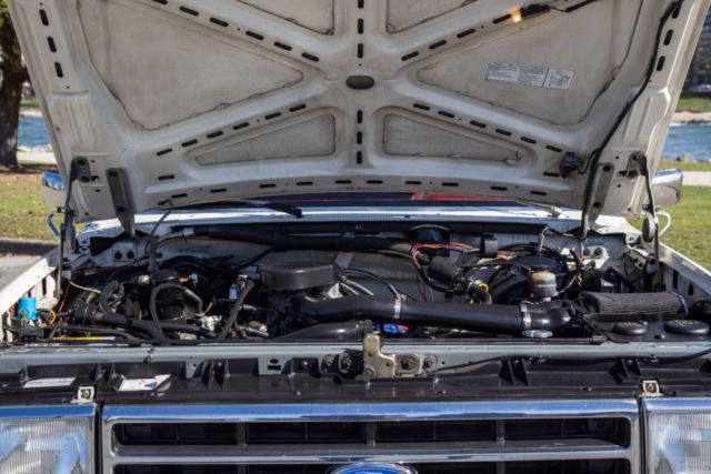 1990 Ford F-150 Supercab XL 4X2 - photo 10
