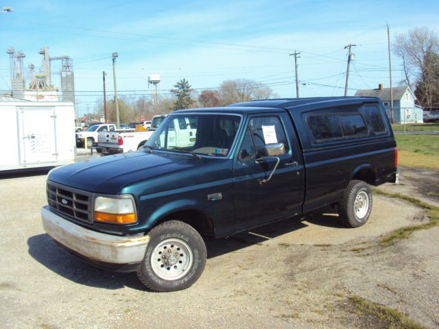 Ford F150 Pickup Inline 6cyl 5sd Manual Trans 4wd 4X4 Runs Great NO RESERVE 1994 Ford F-150 Ford F150 4 Wheel Drive Pickup Matching Cap