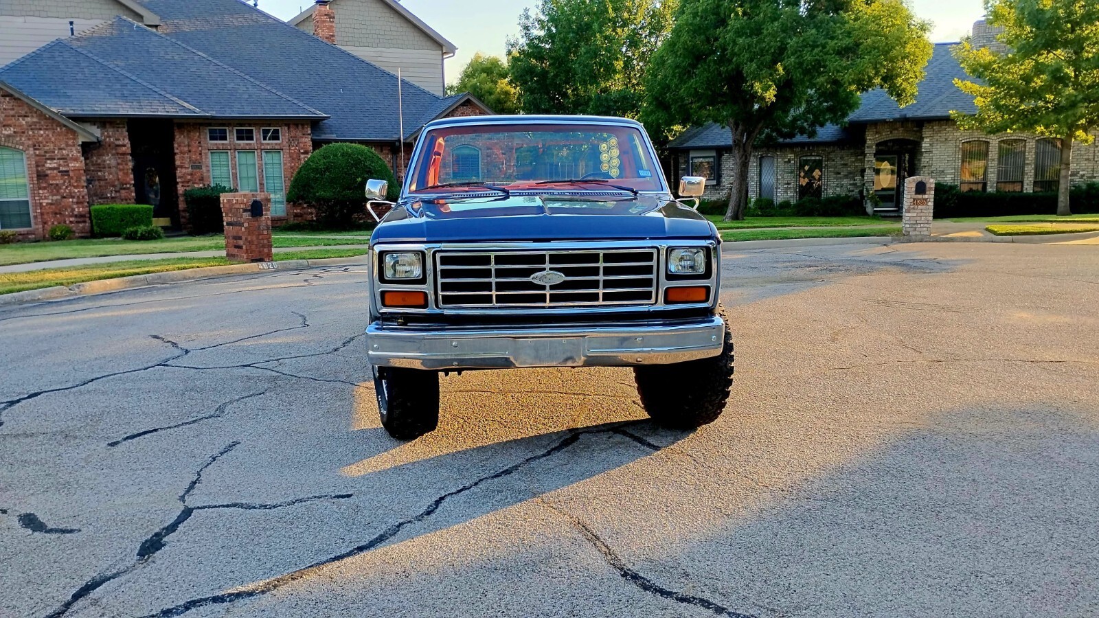 1983 Ford F-250 - photo 2