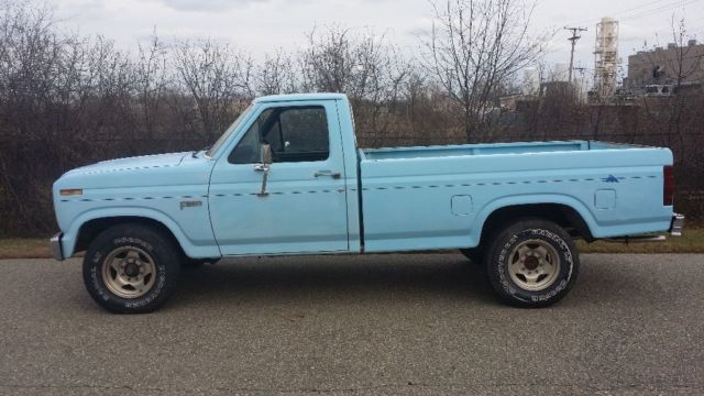 Ford F250 1983 Nevada Truck no rust. 351W v8 auto trans 2wd. Overhauled engine 1983 Ford F-250
