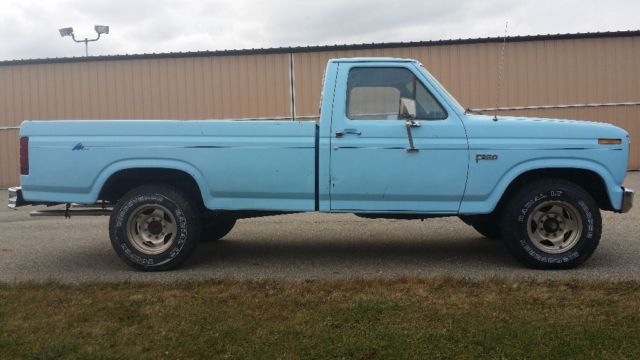 1983 Ford F-250 - photo 3