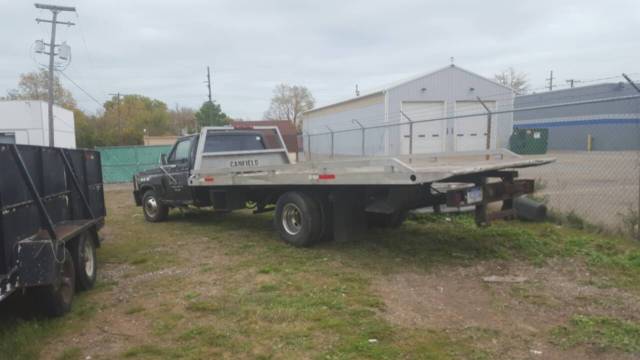 ford f350 diesel with 17 ft rollback flatbed aluminum Bed 1986 Ford F-350 tow truck