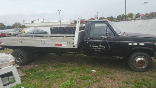 1986 Ford F-350 tow truck - photo 4