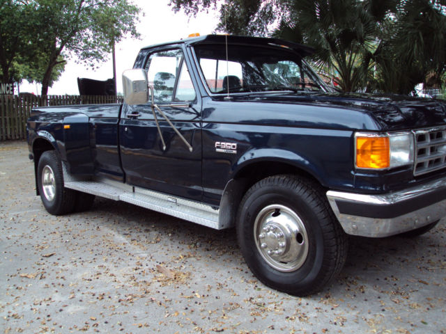 Ford F350 Dually Dual wheel Rare reg Cab beautiful 1989 Ford F-350 XLT Lariat Standard Cab Pickup 2-Door