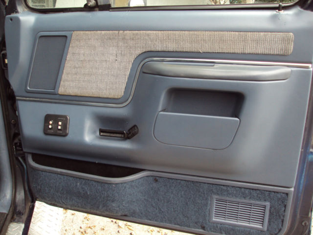 1989 Ford F-350 XLT Lariat Standard Cab Pickup 2-Door - photo 13