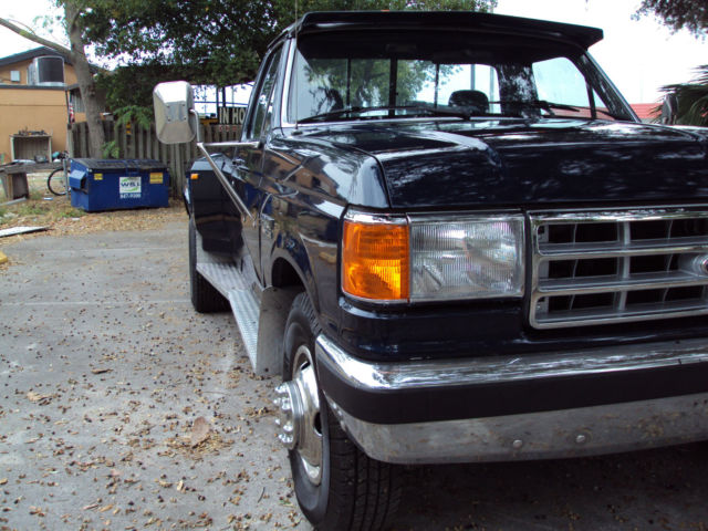 1989 Ford F-350 XLT Lariat Standard Cab Pickup 2-Door - photo 4