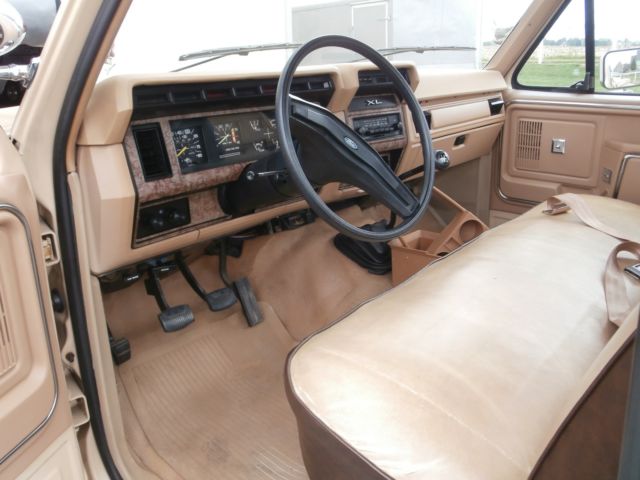 1985 Ford F-350 XLT - photo 7