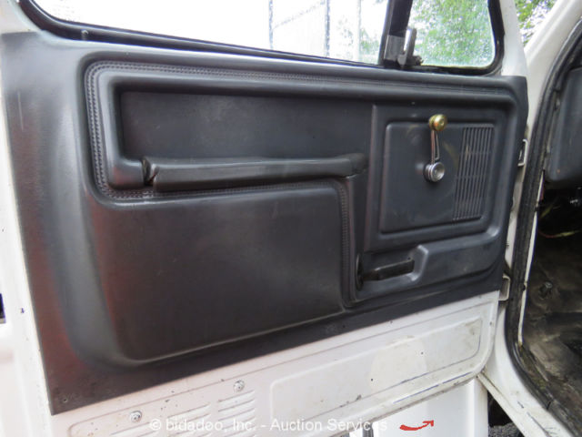 1989 Ford F800 - photo 9