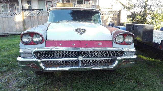 1958 Ford Fairlane Skyliner - photo 2