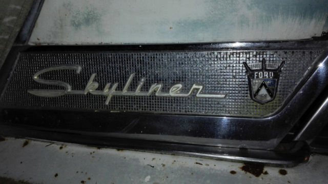 1958 Ford Fairlane Skyliner - photo 9