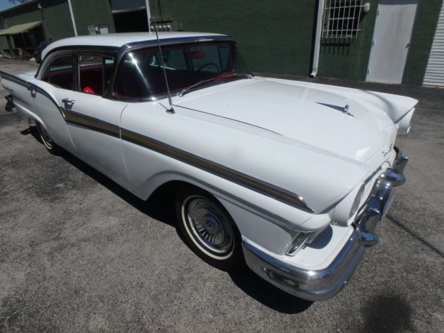 1957 Ford Fairlane - photo 3