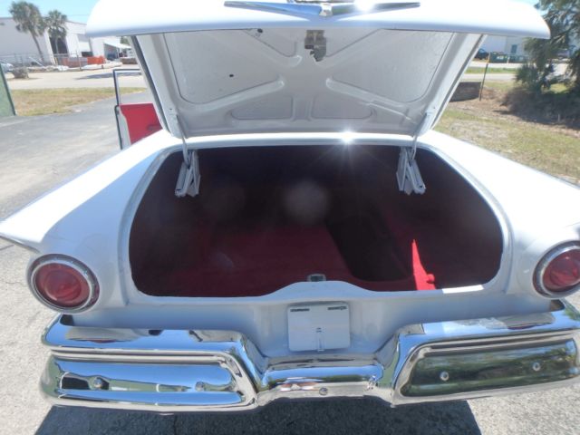 1957 Ford Fairlane - photo 7