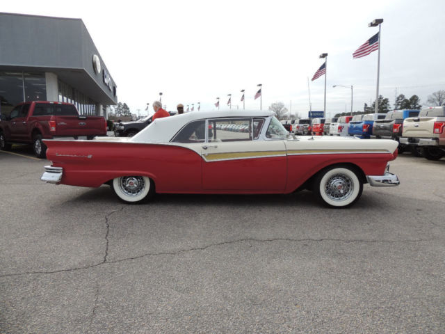 1957 Ford Fairlane - photo 4