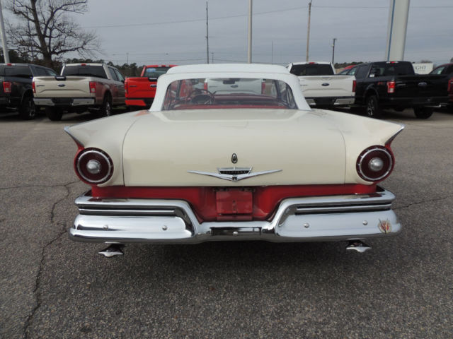 1957 Ford Fairlane - photo 6
