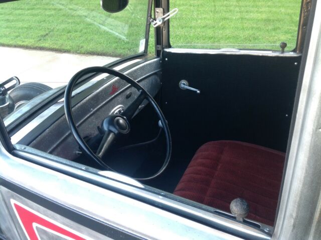 1926 Ford 5 window coupe - photo 10