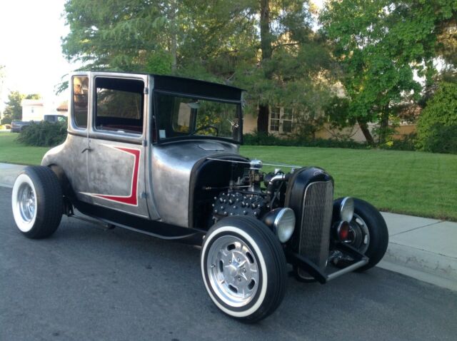 1926 Ford 5 window coupe - photo 2