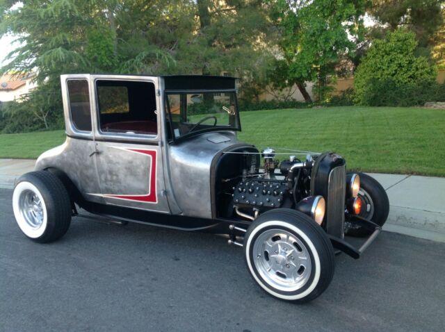 1926 Ford 5 window coupe - photo 4