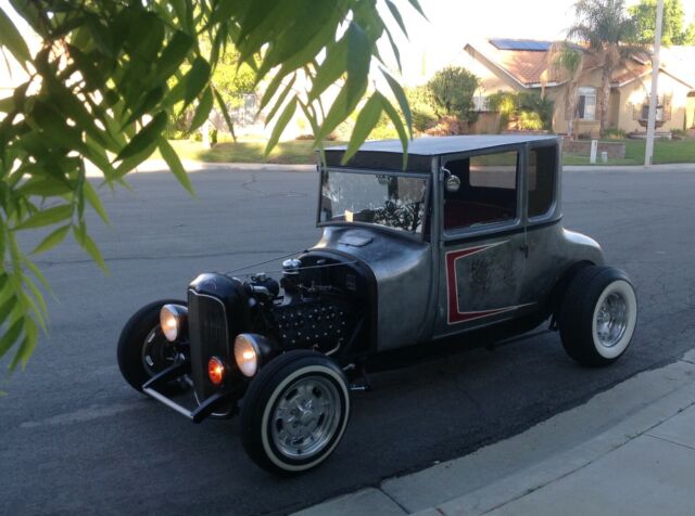 1926 Ford 5 window coupe - photo 6