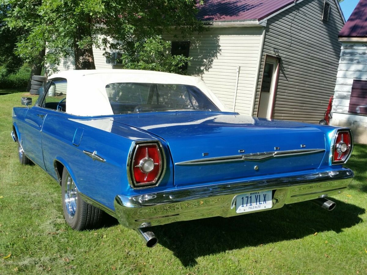 1965 Ford Galaxie - photo 2