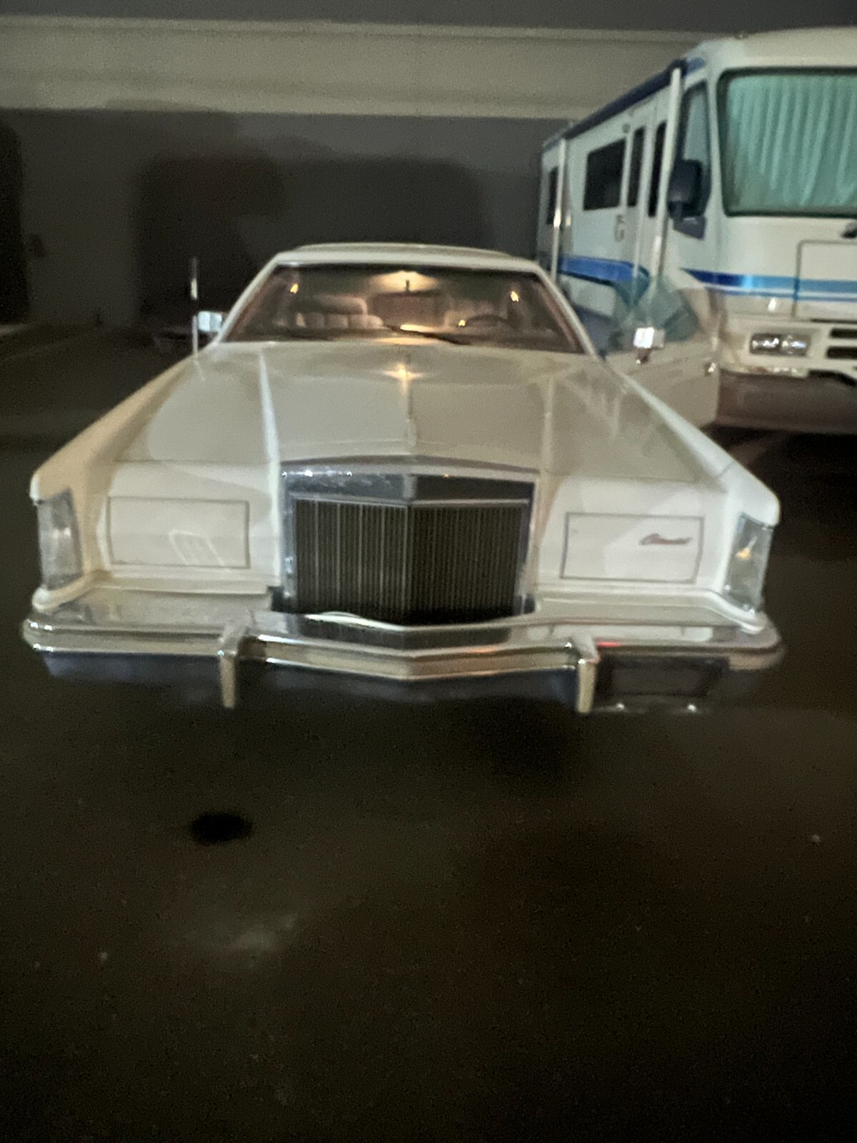 1979 Lincoln Mark V - photo 2