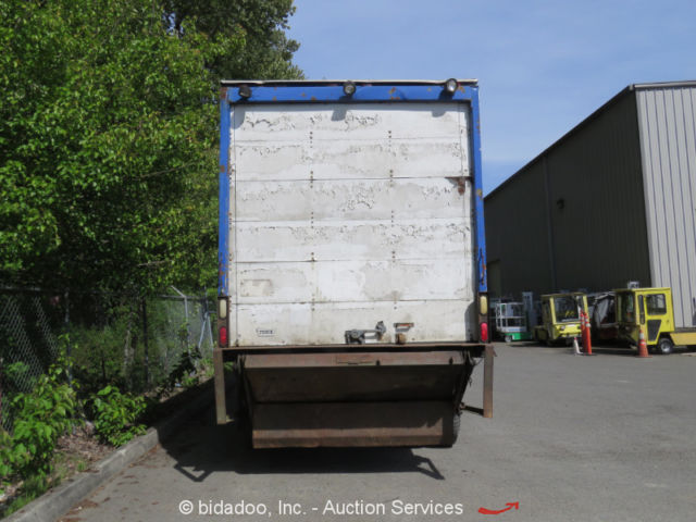 1990 Ford L8000 - photo 8